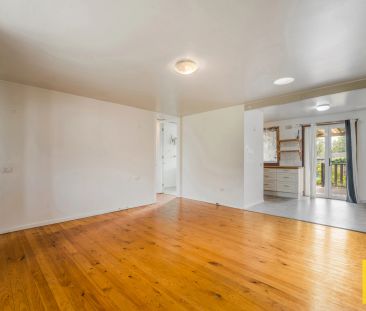 Well-Presented Family Home with Expansive Outdoor Living - Photo 6