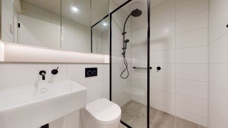 Stylish Townhouse with City Views - Photo 5