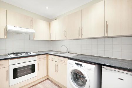 1 bedroom flat to rent - Photo 4
