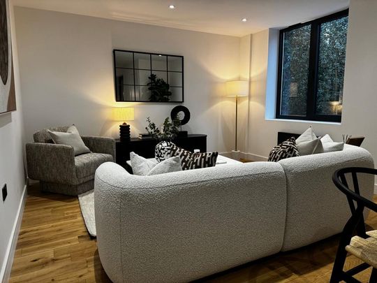3 bedroom flat to rent - Photo 1
