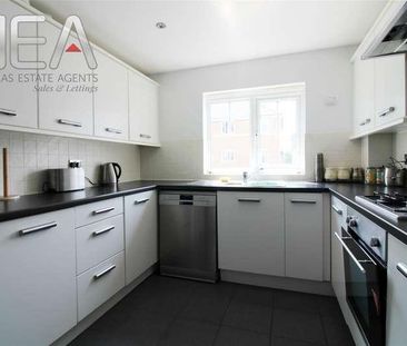 Pascal Crescent, Shinfield, Reading, RG2 - Photo 2