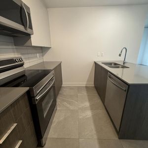 2 Bedroom 1 Bath - 250 Boulevard Hymus, Pointe-Claire - Photo 2