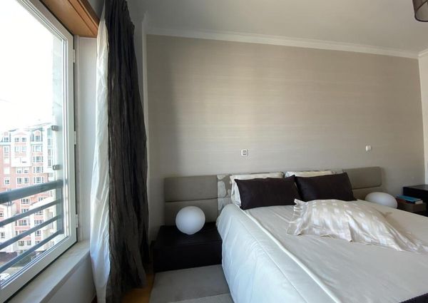 4 Bedroom Apartment with parking, Telheiras, Lisboa