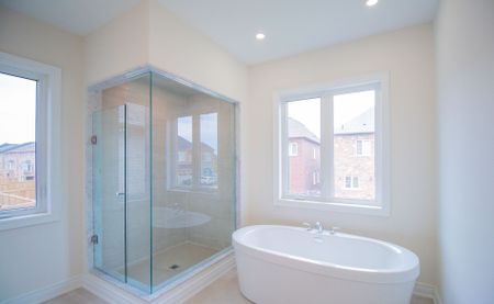 For Lease - 126 Petal Avenue, East Gwillimbury, Ontario - Photo 5