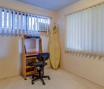 Rent This Rare Marsden Stunner – Big Home, Bigger Backyard! - Photo 6