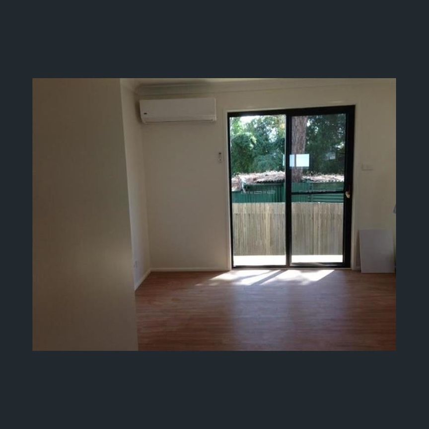 Stunning 3 Bedroom Garden Home - Photo 1