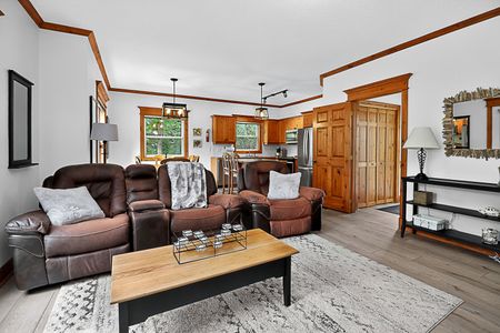 For Lease - 184 Snowbridge Way Unit# 101, Blue Mountains, Ontario - Photo 3