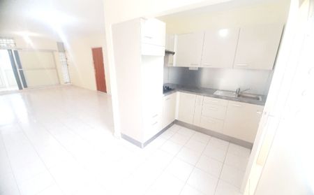 Location appartement 4 pièces, 82.03m², Ducos - Photo 5