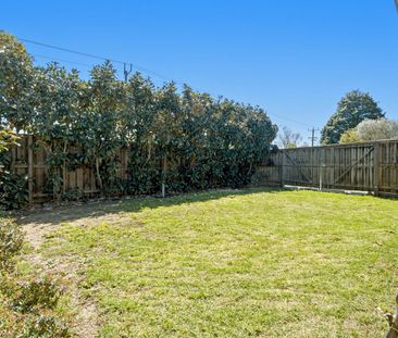 Fresh Interiors, Great Outdoor Space & Everyday Convenience - Photo 4