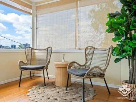 Charming Three-Bedroom Home with Period Features - Photo 2