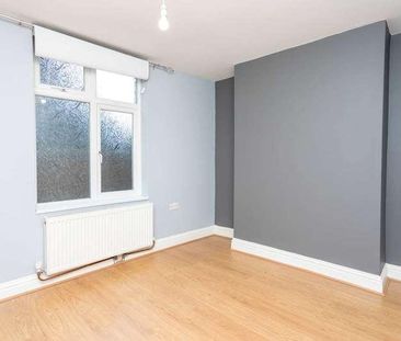 Trafalgar Road, Horsham, RH12 - Photo 6