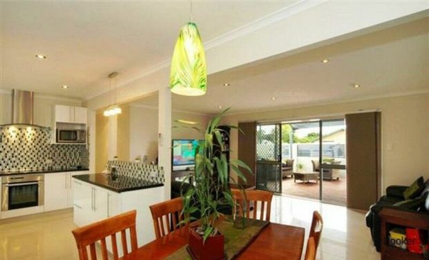 Centrally located family home - Photo 1