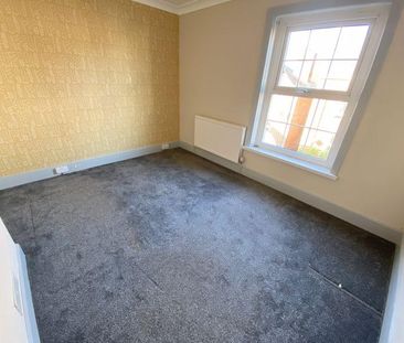 3 bedroom end of terrace house to rent - Photo 5
