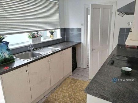 All Saints Road, Northfleet, Gravesend, Kent, DA11 - Photo 5