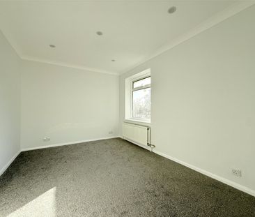 High Ridge, Cuffley - Photo 5