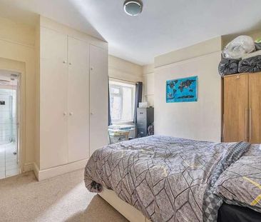 West Kensington, West Kensington, W14 - Photo 3