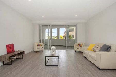 6/407 Illawarra Road, Marrickville - Photo 2