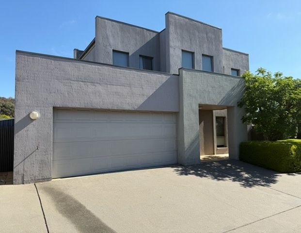 Unit 2/15 Ironbark Circuit, Jerrabomberra Australia - Photo 1