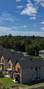 Condos neufs au rez-de-chaussée – à 2 minutes de marche des commerces. Saint-Donat • - Photo 3