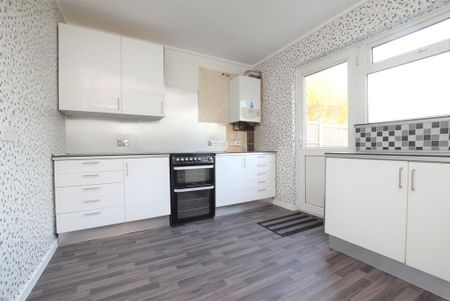 2 bedroom apartment to rent - Photo 3