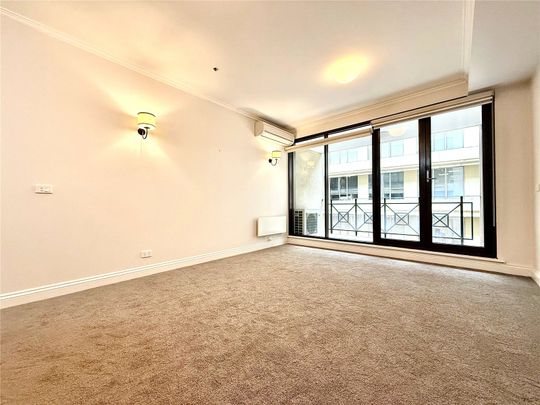 320/360 St Kilda Road - Photo 1