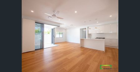BRAND NEW ULTRA MODERN 4 BEDROOM HOME - DUCTED AIRCON & FANS - GREAT LOCATION - Photo 3