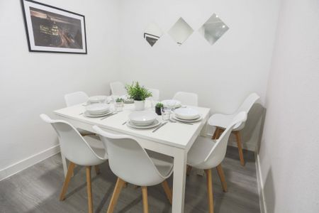 Large room in Galileo Street - Photo 3