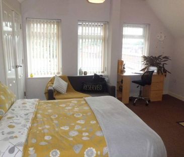 Studio to rent - Photo 6