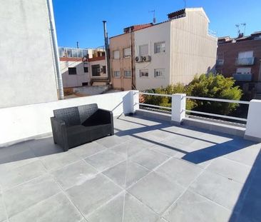 Avinguda de lOnze de Setembre, El Prat de Llobregat, Catalonia 08820 - Photo 5