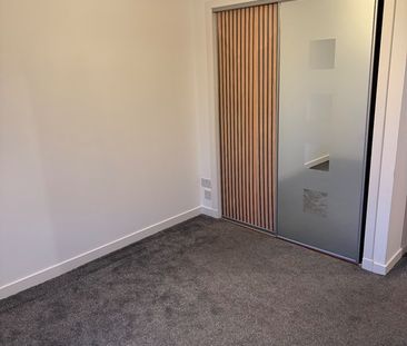 2 Bed Flat, Colonsay Close, EH5 - Photo 5