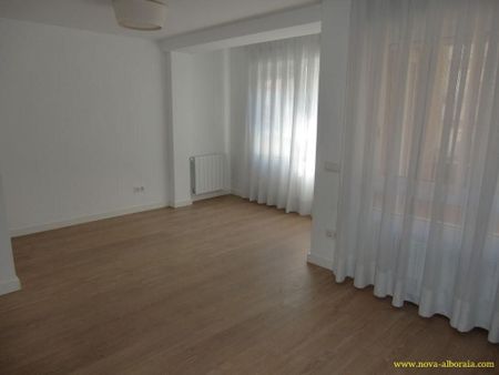 Piso de alquiler en Calle de Martín 'el Humano', La Petxina - Photo 4