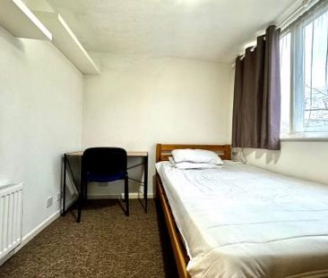 5 Bed Student Home - 117 Tenterden Drive, Canterbury - Photo 5