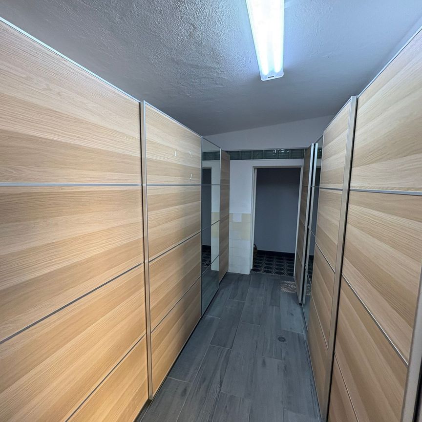 Fantástica Moradia T5+1 para Arrendamento na Parede em Cascais - Photo 1