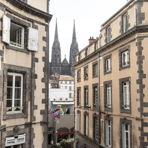 Appartement • Location • 108m2 • Cathédrale • Clermont-Ferrand - Photo 2