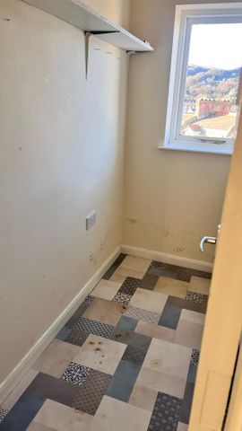 3 bedroom flat to rent - Photo 5