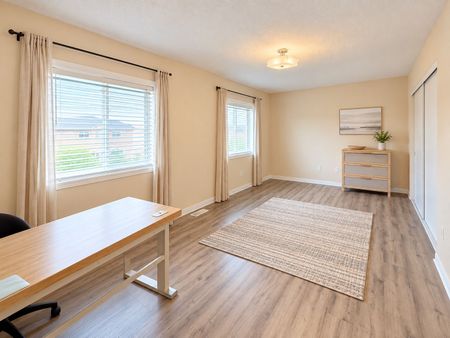 For Lease - 1786 Swan Street, Innisfil, Ontario - Photo 3