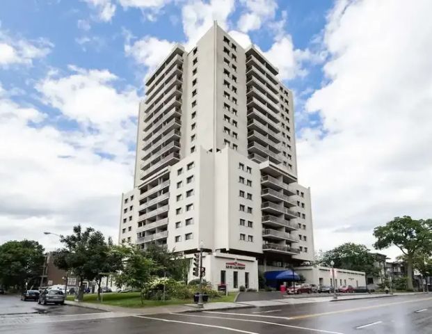 Le St-Laurent Apartments | 250 Grande Allée Ouest, Quebec - Photo 1