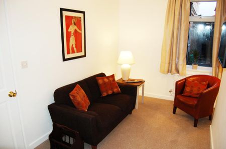 2 bedroom house share to rent - Photo 3