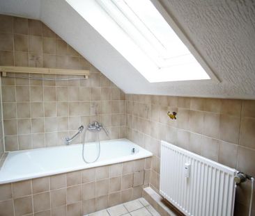 ERSTBEZUG nach Sanierung + Einzug ab 01.03.2026 möglich! - Photo 3