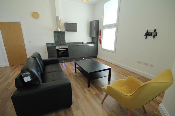 2 bedroom apartment to rent - Photo 1