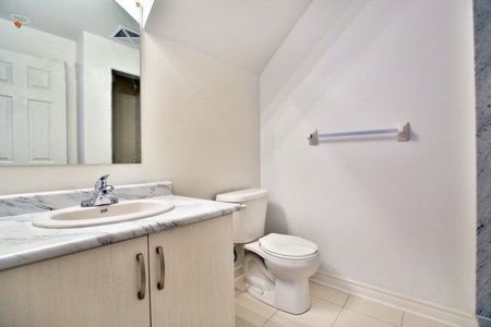 For Lease - 2420 Baronwood Drive Unit# 21-02, Oakville, Ontario - Photo 2