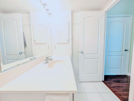 For Lease - 8 Rean Drive Unit# 1906, Toronto, Ontario - Photo 2