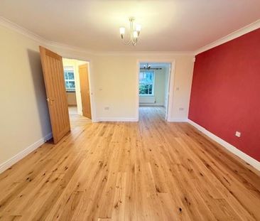 3 bedroom House To Let - Photo 2