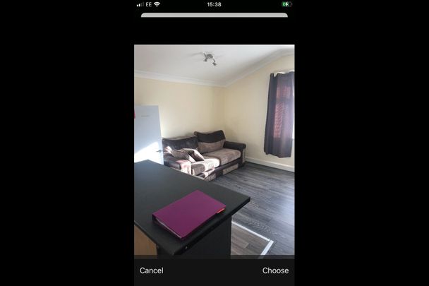 2 Bed Flat, Upper Tooting Road, SW17 - Photo 1