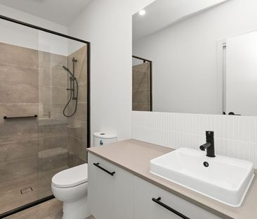 27 Casalingo Bvd, Mill Park, Vic 3082 - Photo 5