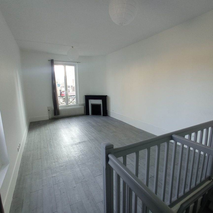 Location Maison 2 pièces 58m² COURBEVOIE 92400 - Photo 1
