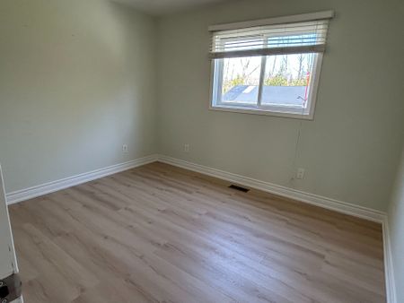 For Lease - 64 Silver Creek Drive, Collingwood, Ontario - Photo 3