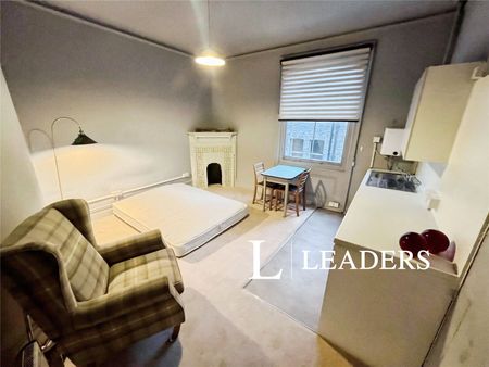 house to rent The Drive, Hove, East Sussex, BN3 - Photo 4