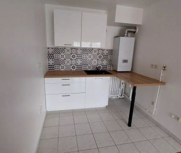 location Appartement T2 DE 43.44m² À ELANCOURT - Photo 4