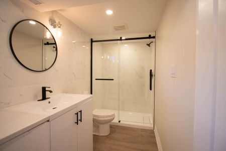 ALL INCLUSIVE 1 BEDROOM LOWER UNIT FOR RENT IN WELLAND! - Photo 2